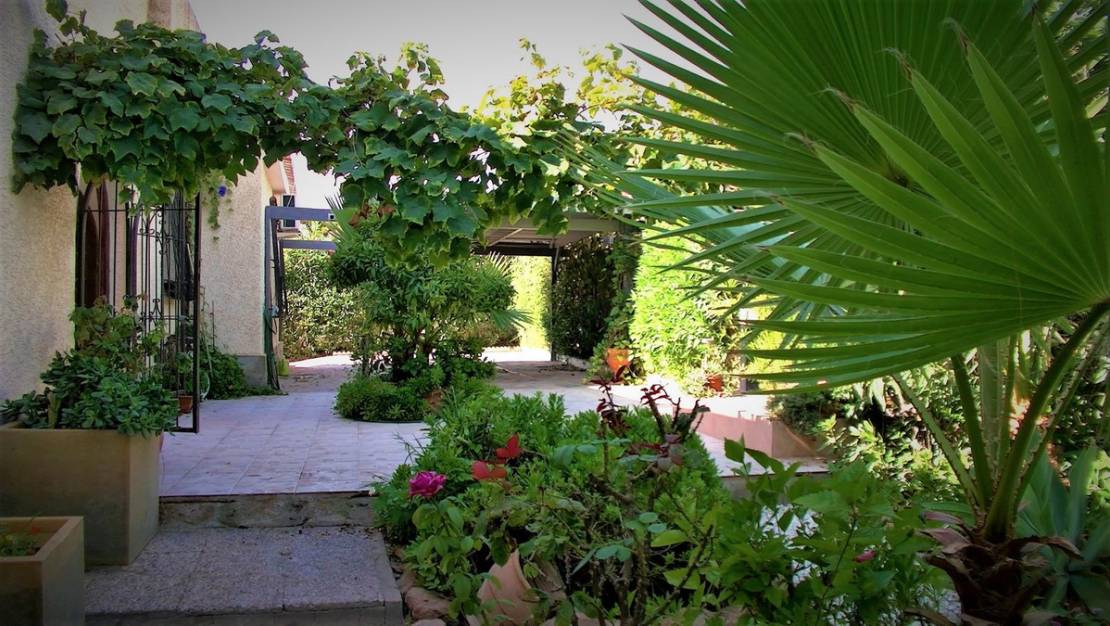 Sale - Villa - Orihuela - Los Balcones