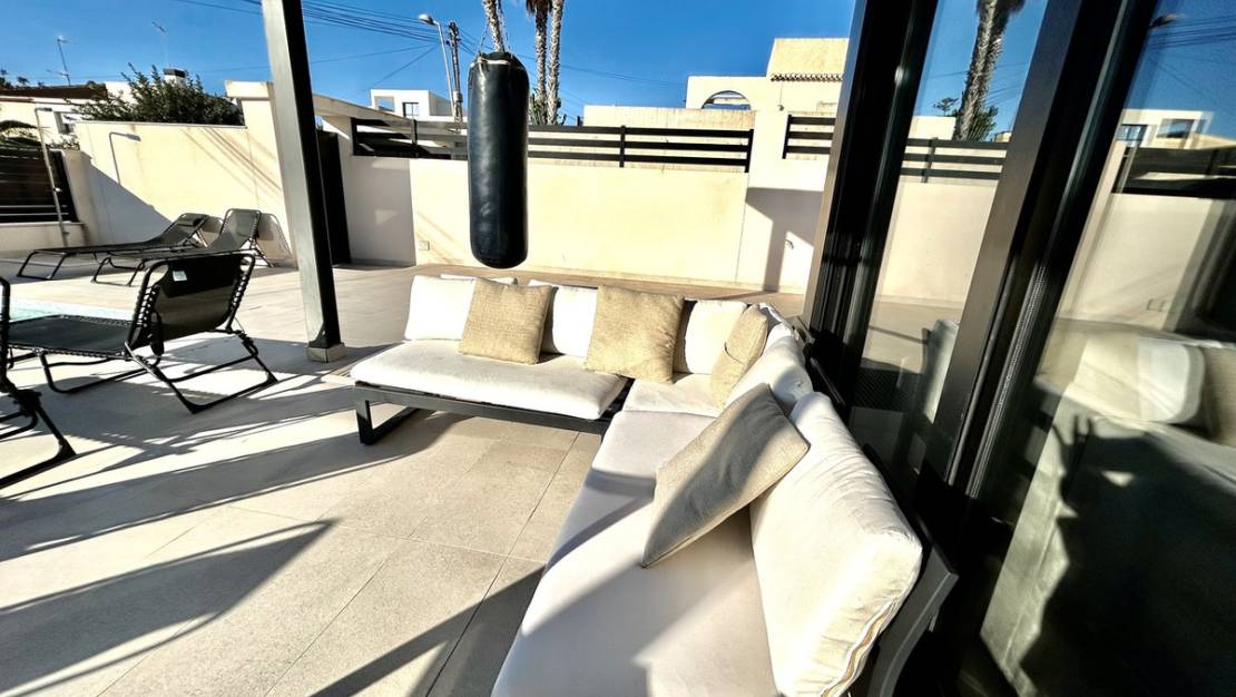 Sale - Villa - Orihuela - Los Balcones