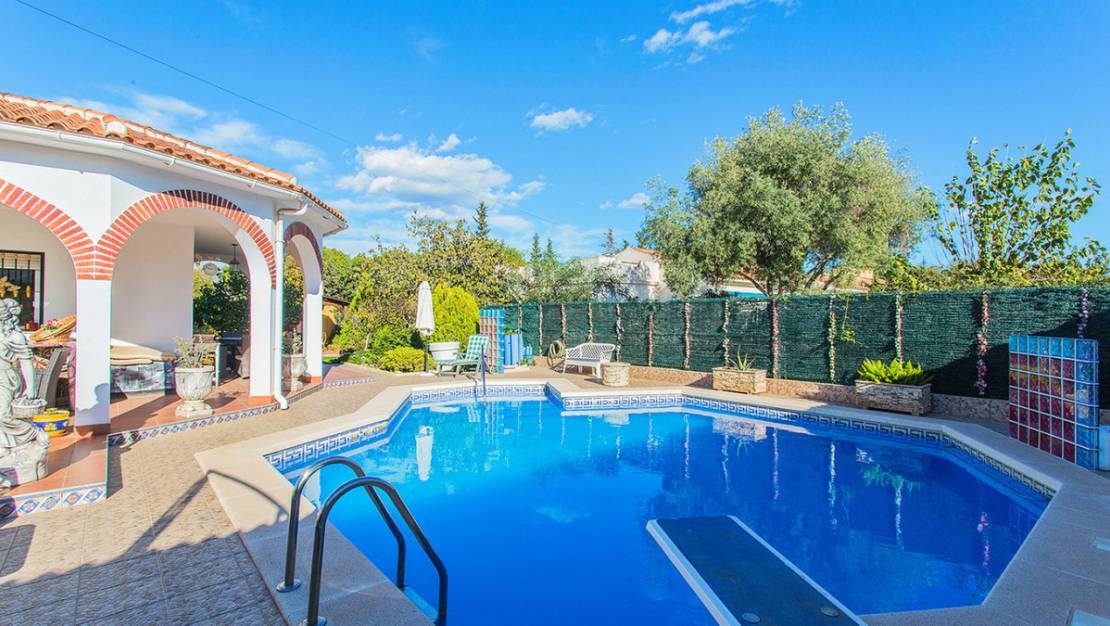 Sale - Villa - Orihuela - Los Balcones