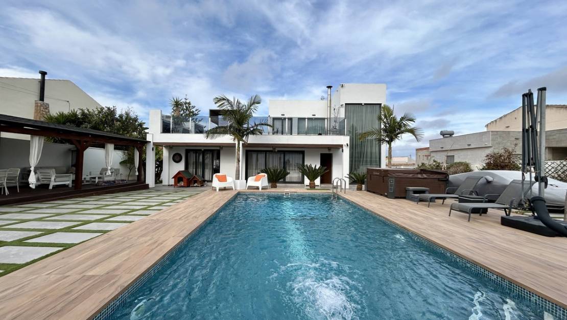 Sale - Villa - Orihuela - Los Balcones