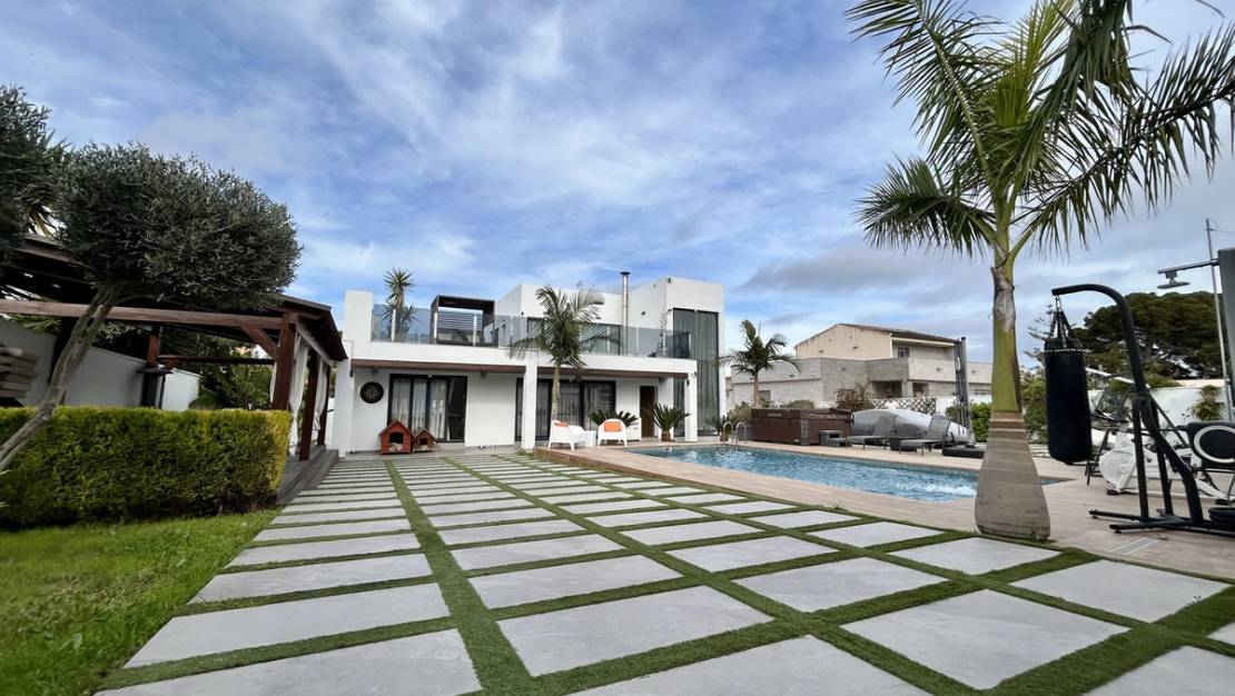 Sale - Villa - Orihuela - Los Balcones