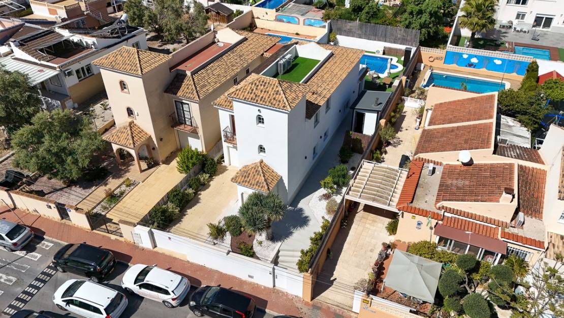 Sale - Villa - Orihuela - Los Balcones