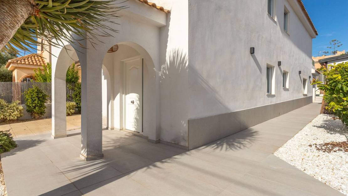 Sale - Villa - Orihuela - Los Balcones