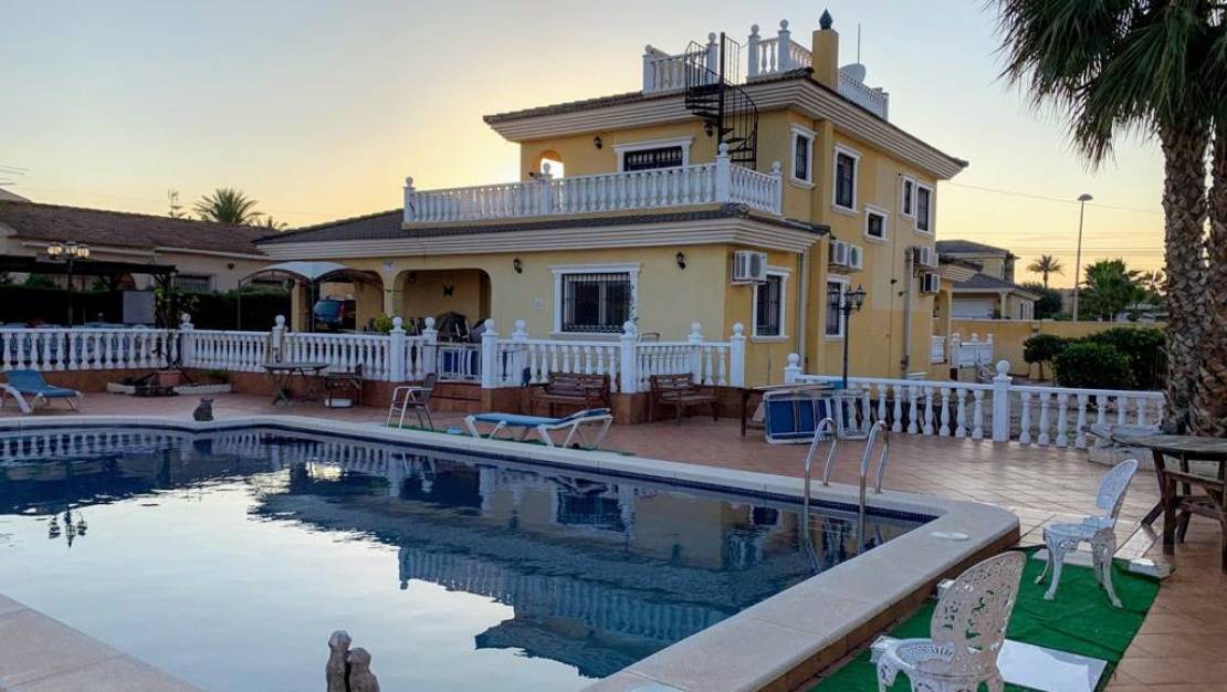 Sale - Villa - Orihuela - Los Balcones