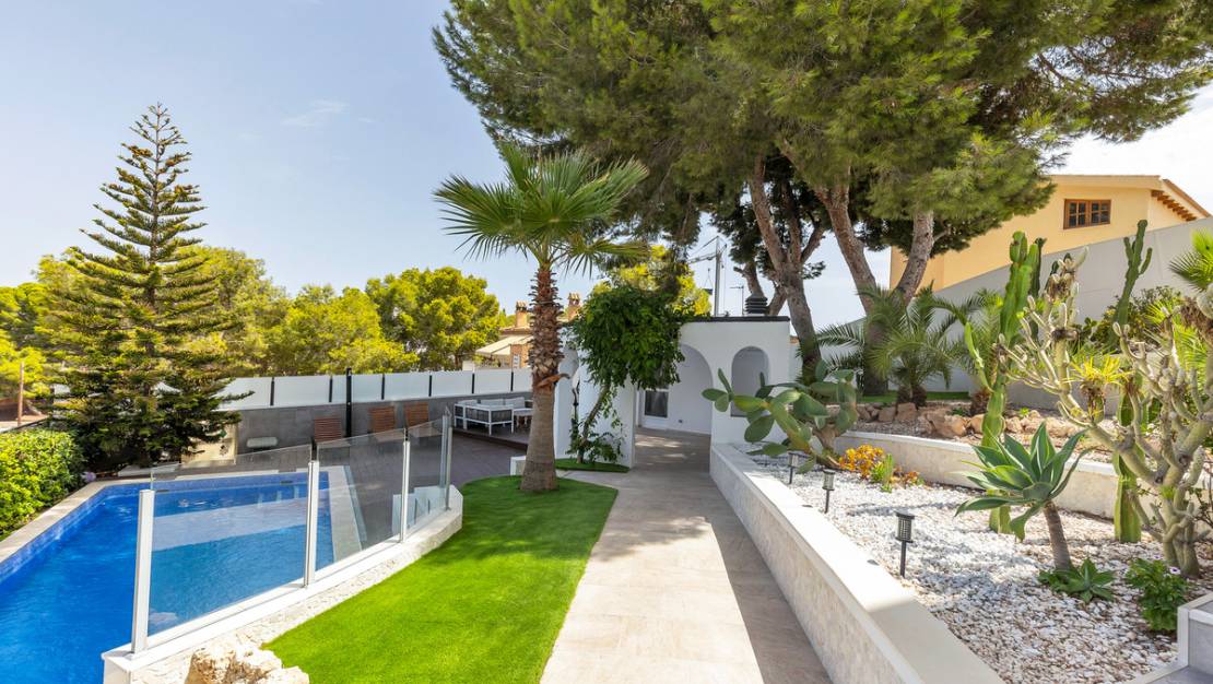 Sale - Villa - Orihuela - Los Balcones