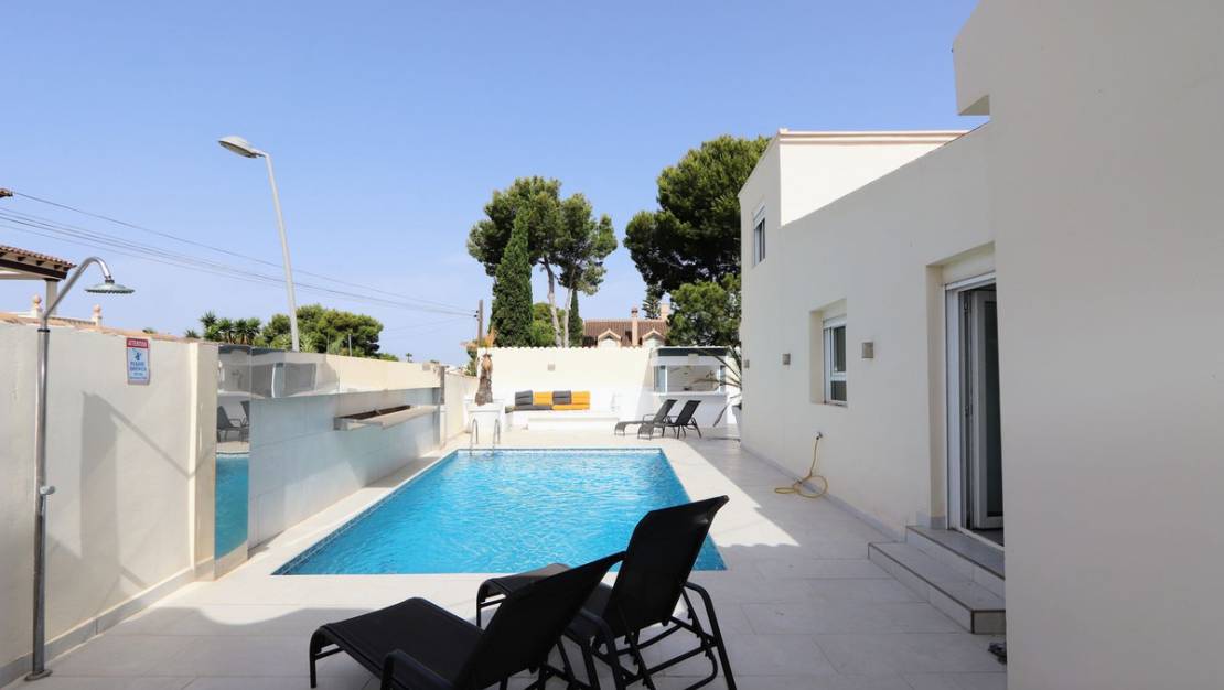 Sale - Villa - Orihuela - Los Balcones