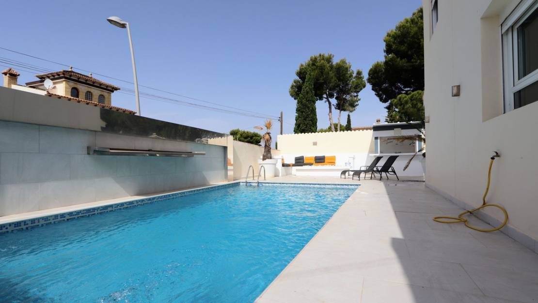 Sale - Villa - Orihuela - Los Balcones