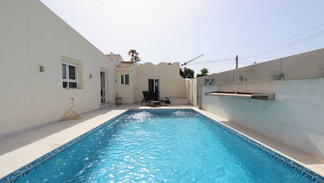 Sale - Villa - Orihuela - Los Balcones