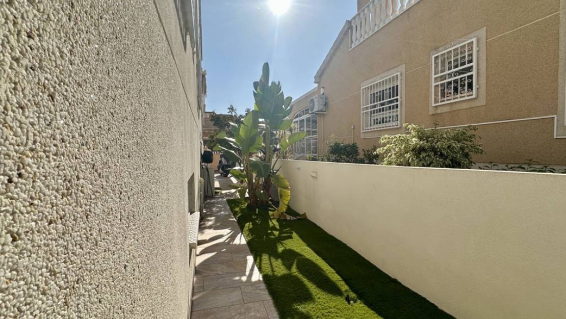 Sale - Villa - Orihuela - Los Dolses