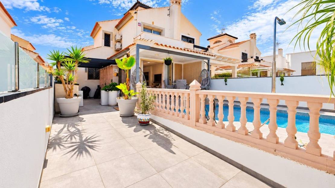 Sale - Villa - Orihuela - Mil Palmeras