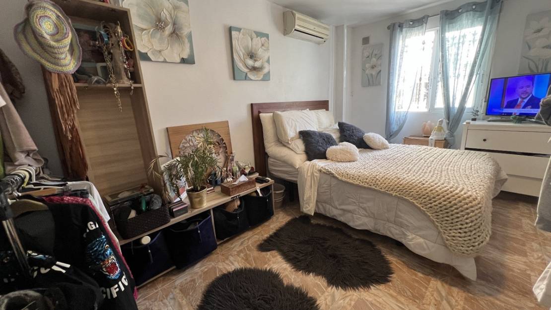 Sale - Villa - Orihuela - Orihuela Centro