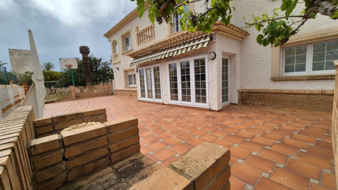 Sale - Villa - Orihuela - Orihuela Centro