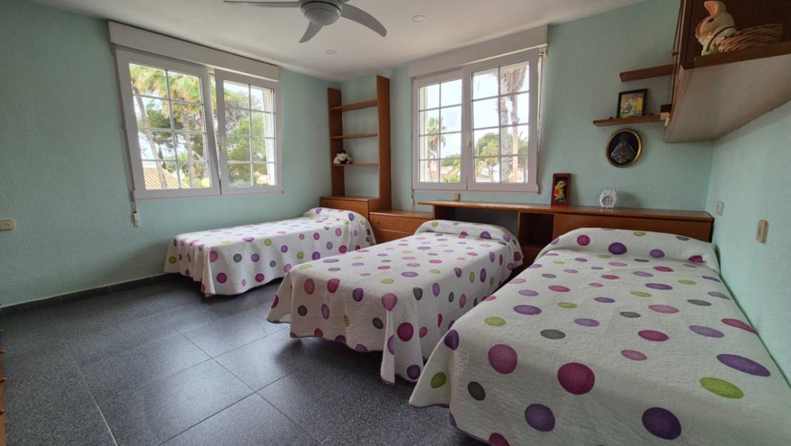 Sale - Villa - Orihuela - Orihuela Centro