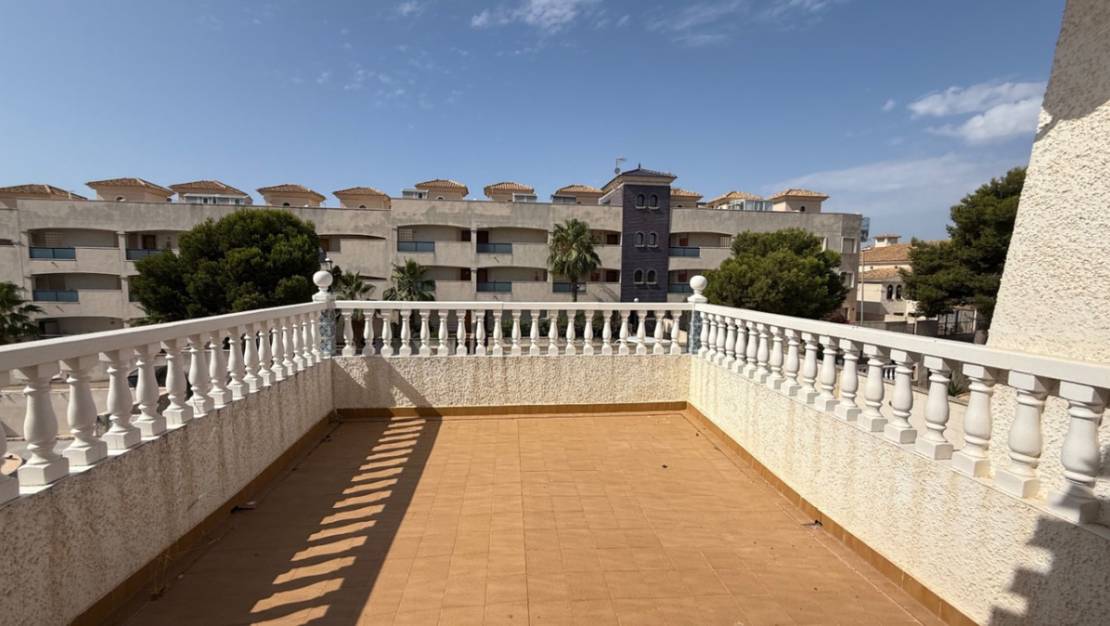 Sale - Villa - Orihuela - Orihuela Centro