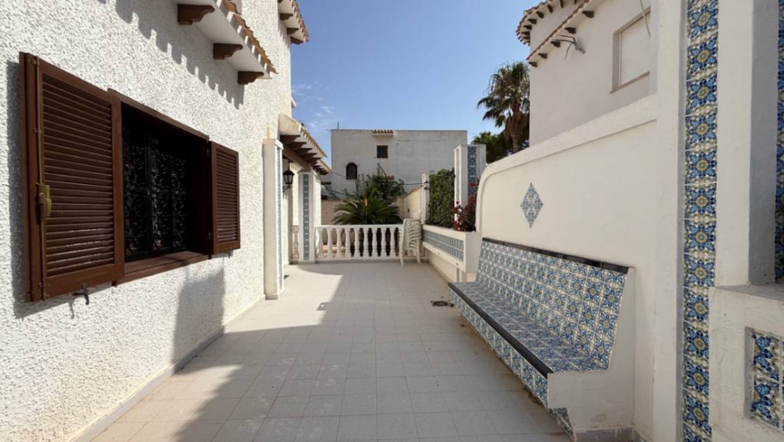 Sale - Villa - Orihuela - Orihuela Centro