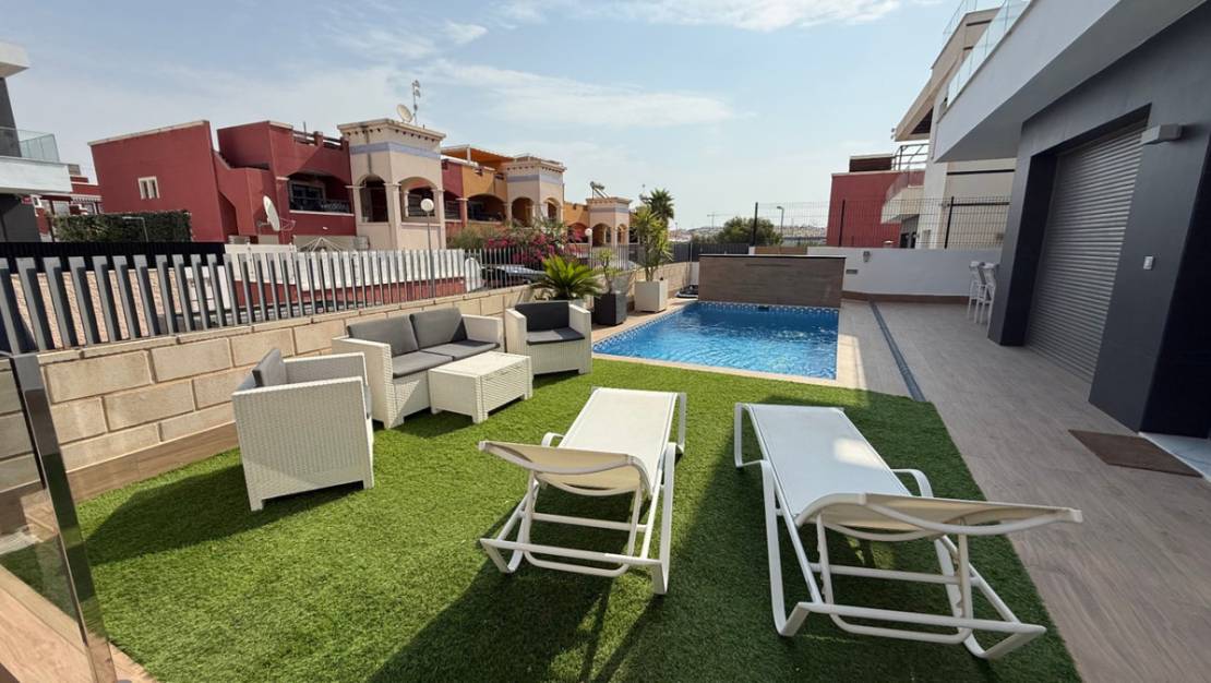 Sale - Villa - Orihuela - Orihuela Centro
