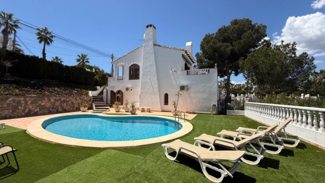 Sale - Villa - Orihuela - Orihuela Centro