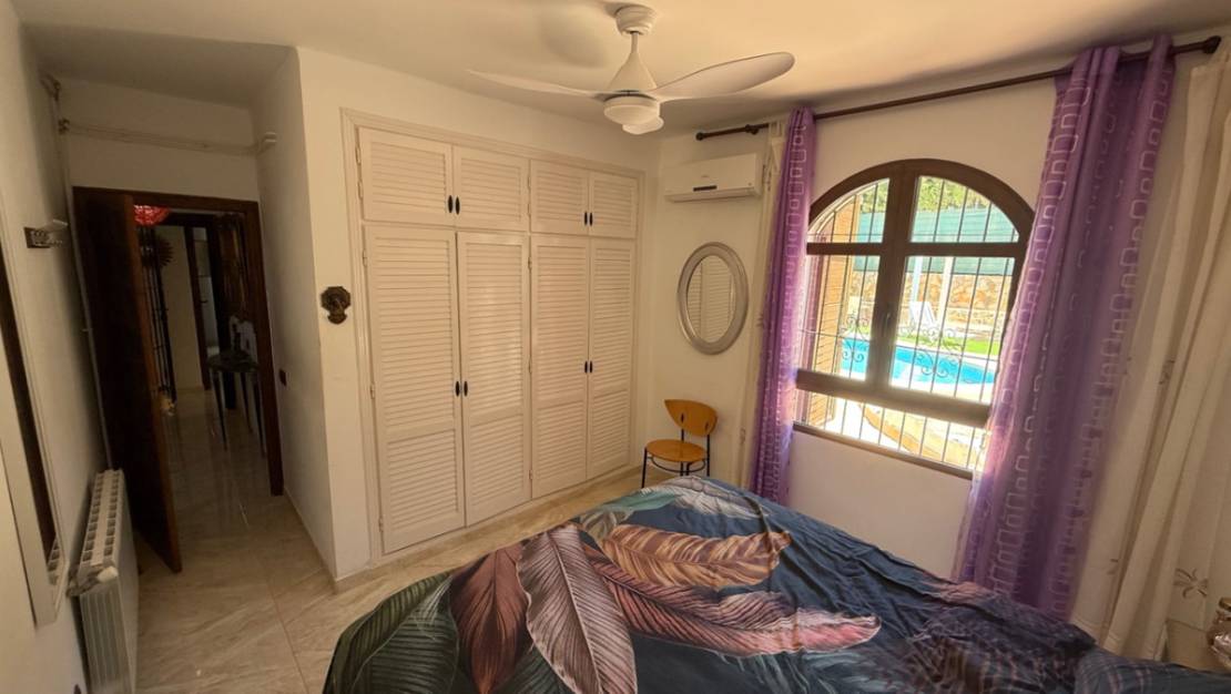 Sale - Villa - Orihuela - Orihuela Centro