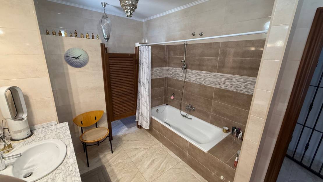 Sale - Villa - Orihuela - Orihuela Centro