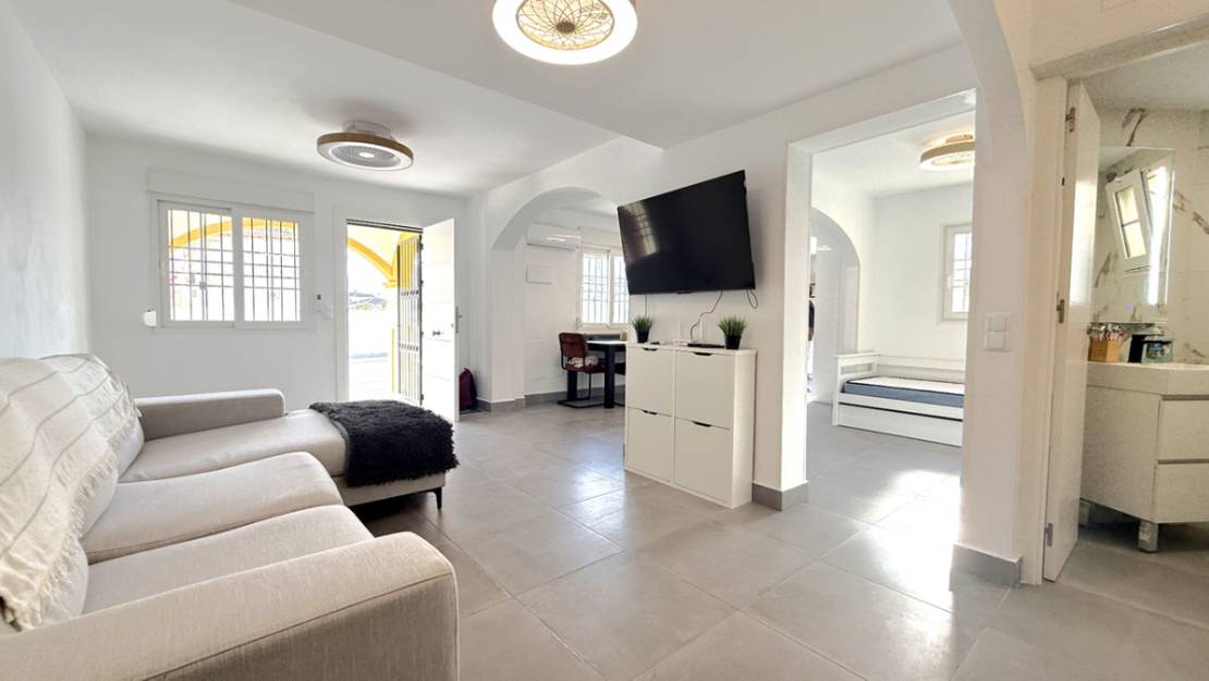 Sale - Villa - Orihuela - Orihuela Centro