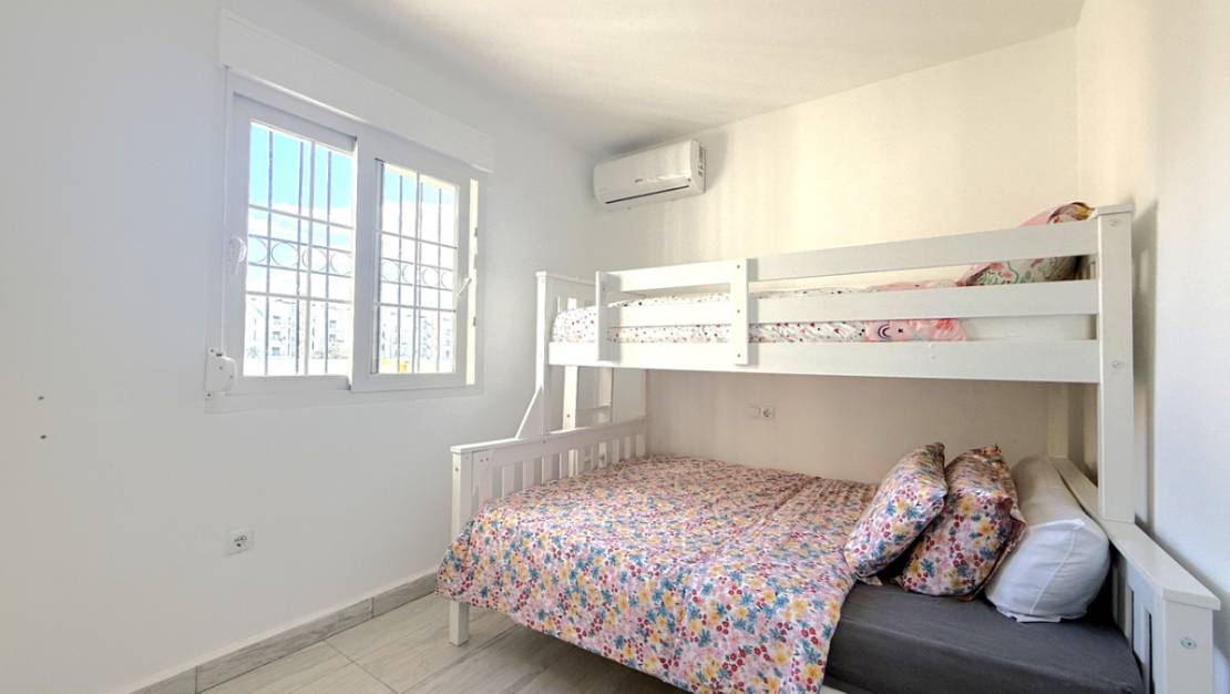 Sale - Villa - Orihuela - Orihuela Centro