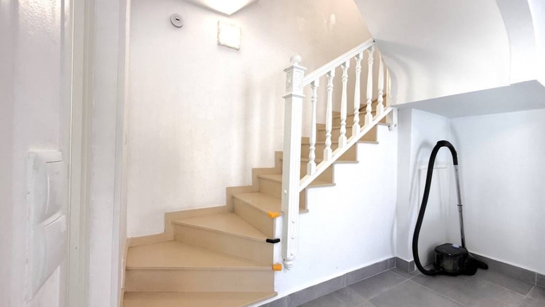 Sale - Villa - Orihuela - Orihuela Centro