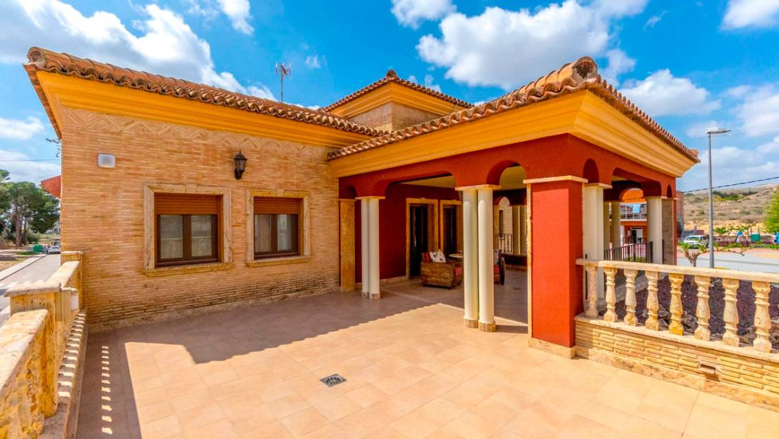 Sale - Villa - Orihuela - Orihuela Centro