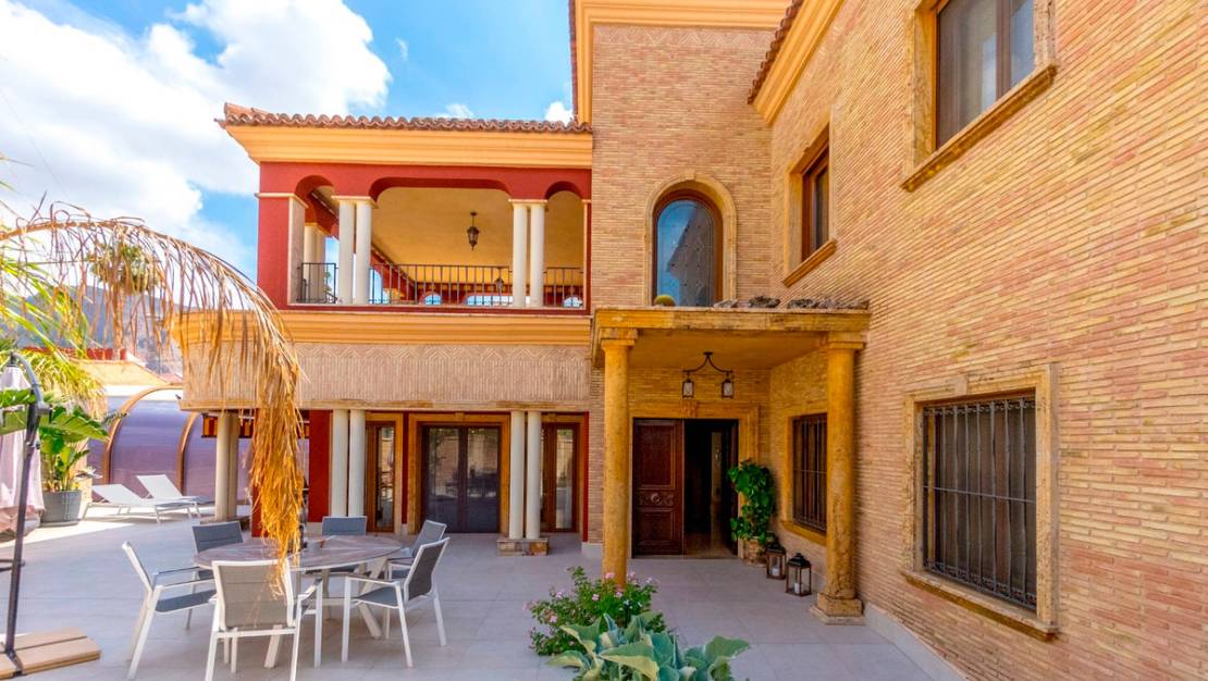 Sale - Villa - Orihuela - Orihuela Centro