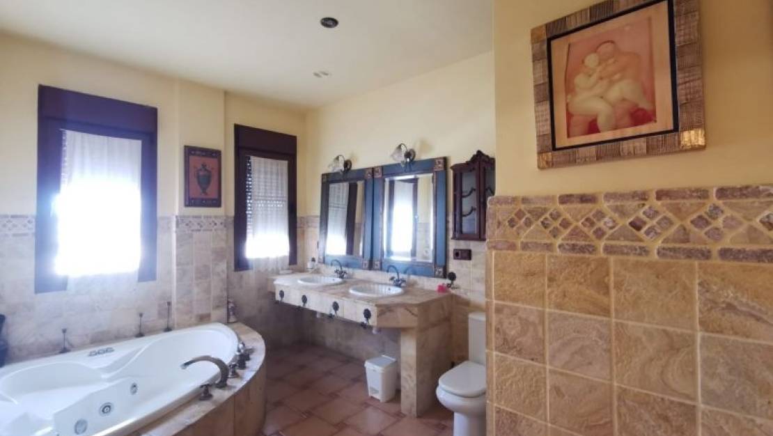 Sale - Villa - Orihuela - Orihuela Centro