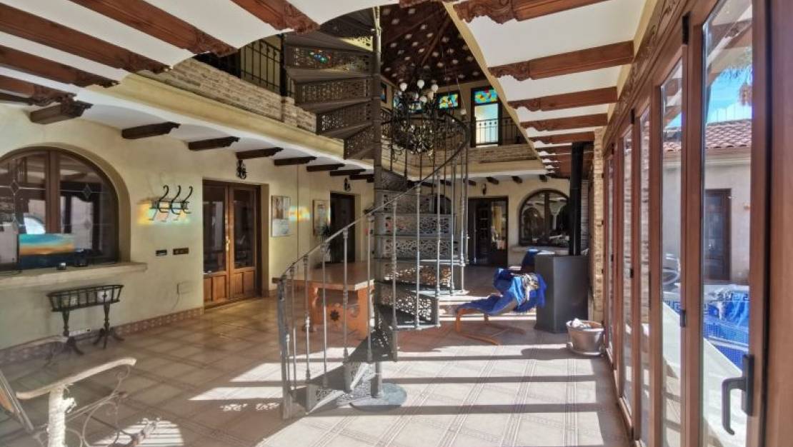 Sale - Villa - Orihuela - Orihuela Centro