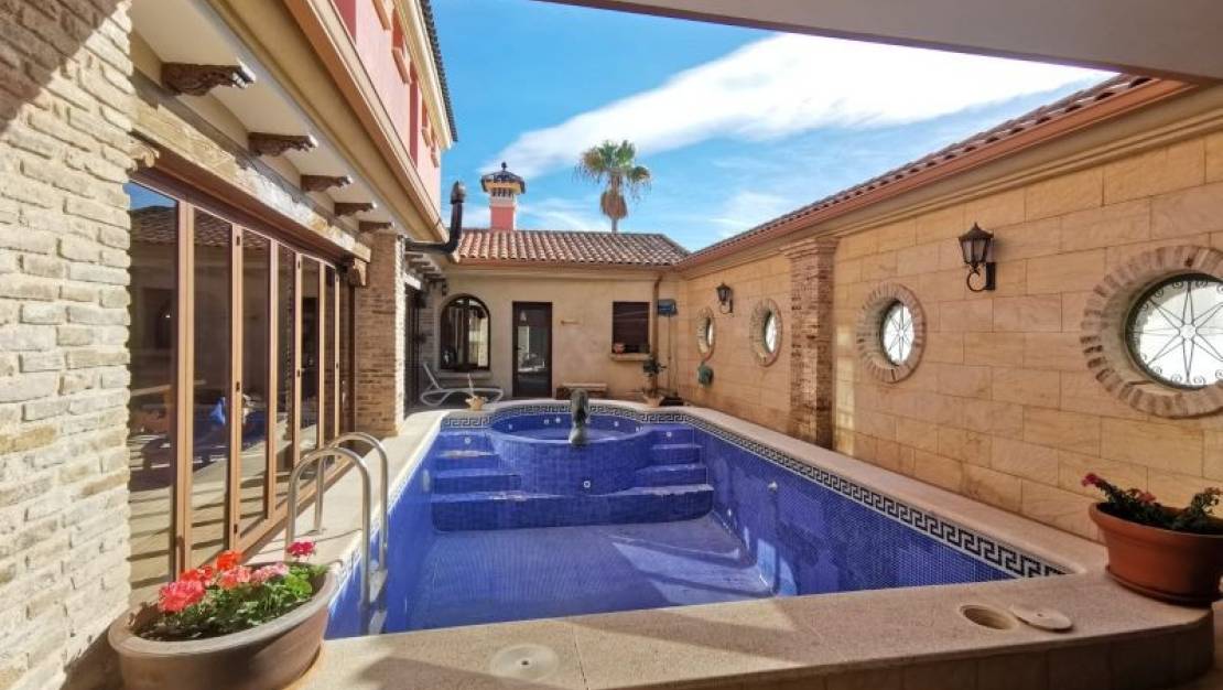 Sale - Villa - Orihuela - Orihuela Centro