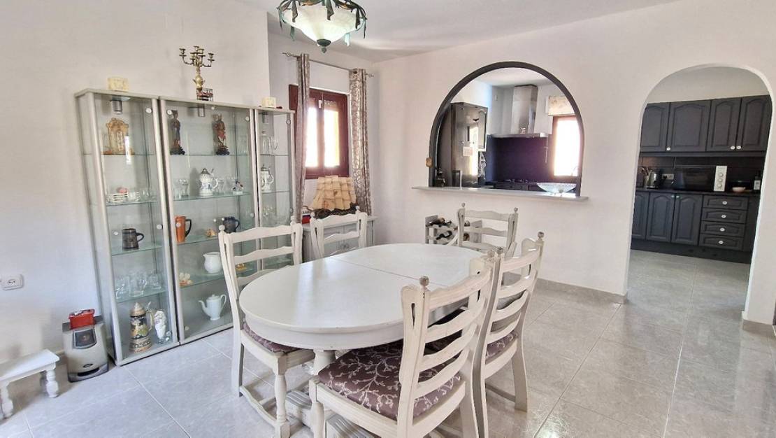 Sale - Villa - Orihuela - Orihuela Centro