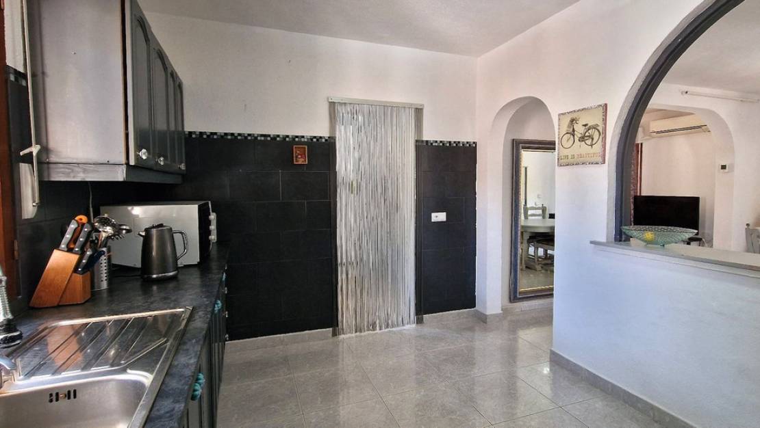 Sale - Villa - Orihuela - Orihuela Centro