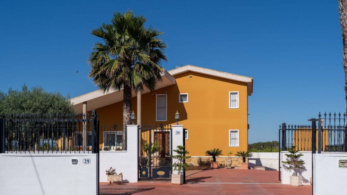 Sale - Villa - Orihuela - Orihuela Centro
