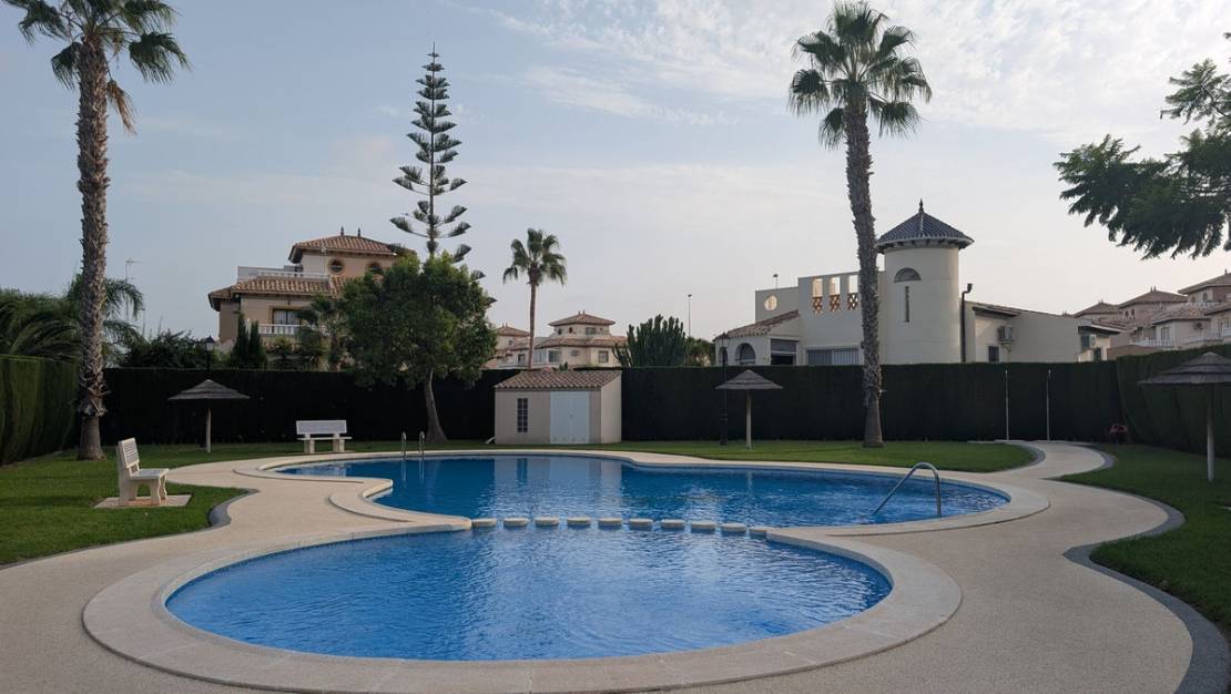 Sale - Villa - Orihuela - Orihuela Centro