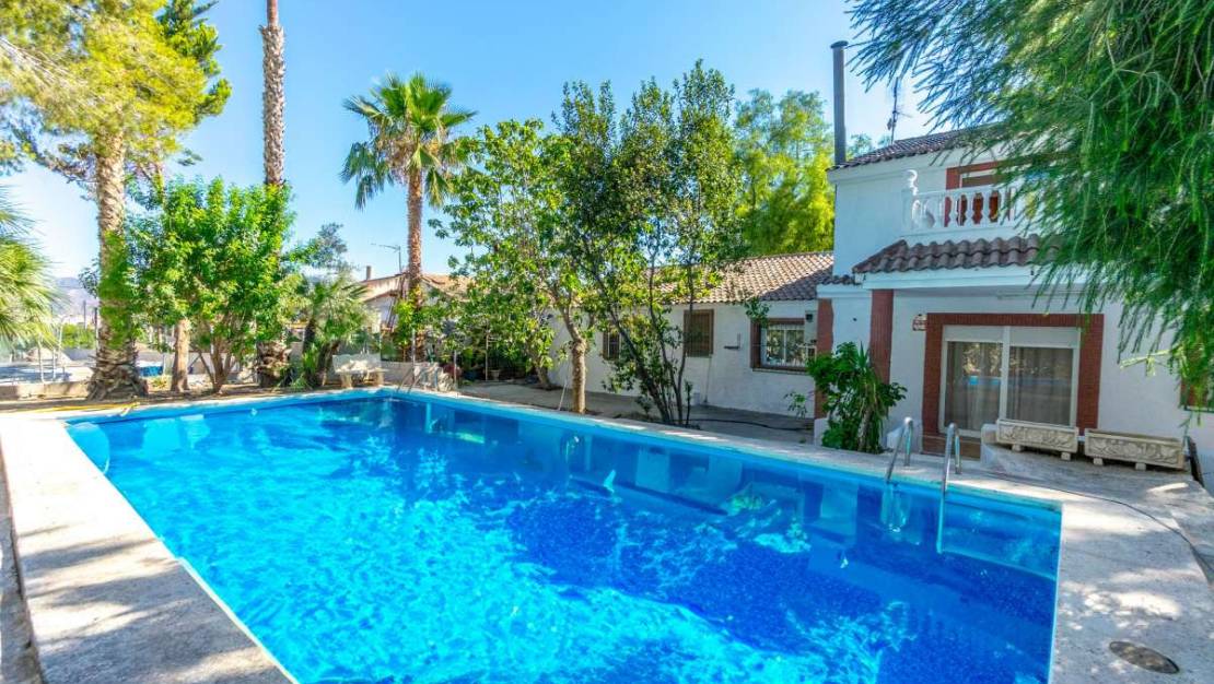 Sale - Villa - Orihuela - Orihuela Centro