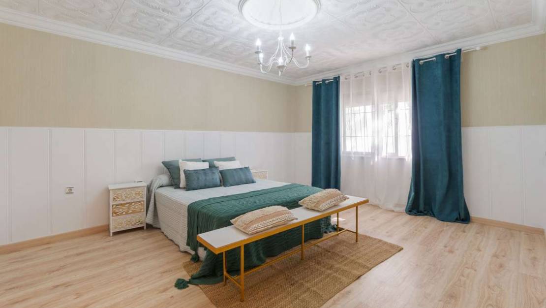 Sale - Villa - Orihuela - Orihuela Centro