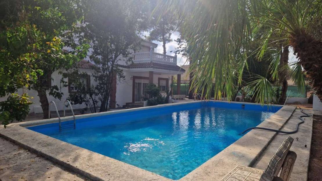 Sale - Villa - Orihuela - Orihuela Centro