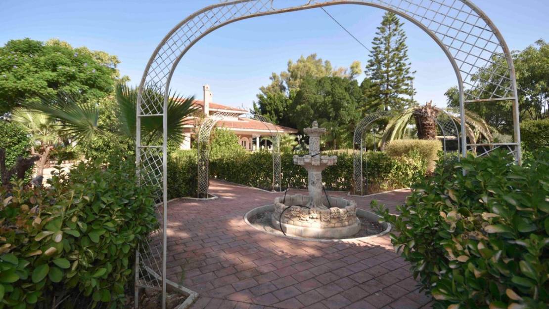 Sale - Villa - Orihuela - Orihuela Centro