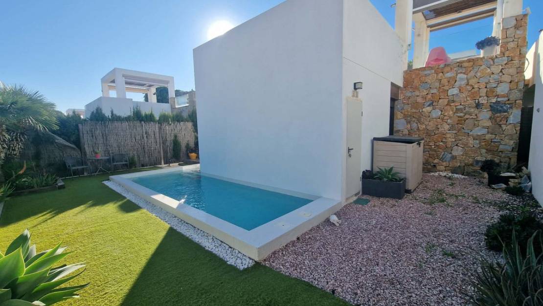 Sale - Villa - Orihuela - Orihuela Centro