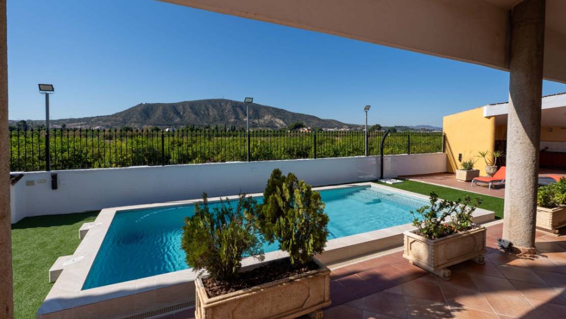Sale - Villa - Orihuela - Orihuela Centro