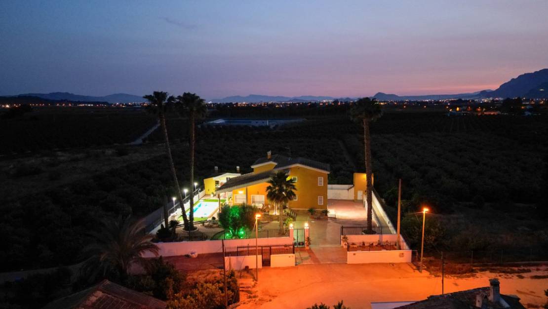 Sale - Villa - Orihuela - Orihuela Centro