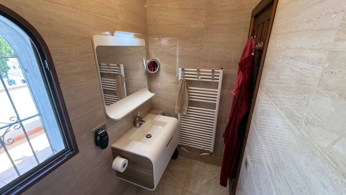 Sale - Villa - Orihuela - Orihuela Centro