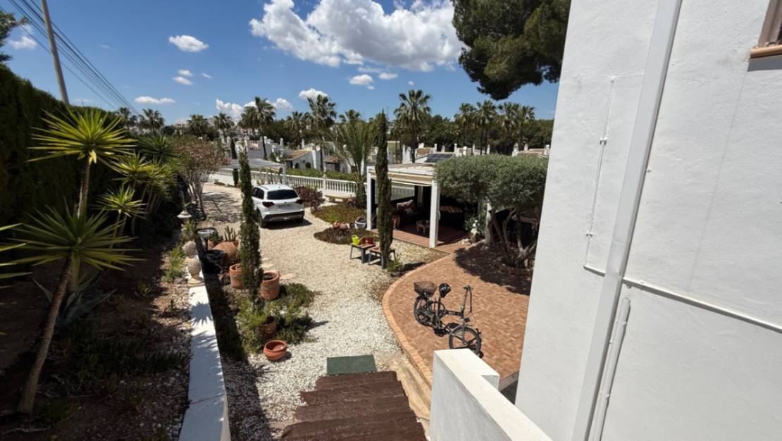 Sale - Villa - Orihuela - Orihuela Centro