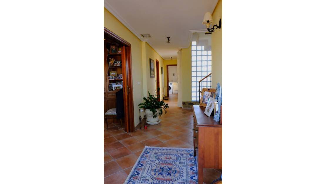 Sale - Villa - Orihuela - Orihuela Centro
