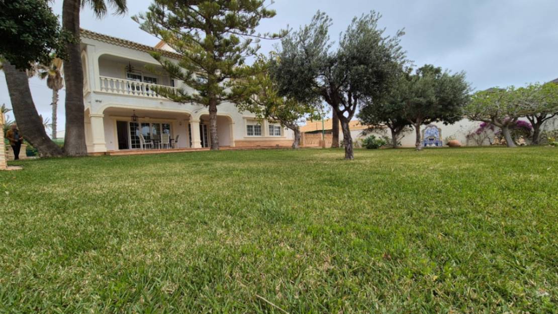 Sale - Villa - Orihuela - Orihuela Centro