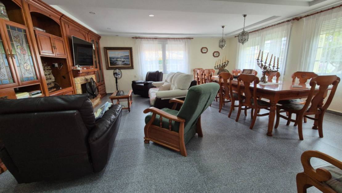 Sale - Villa - Orihuela - Orihuela Centro