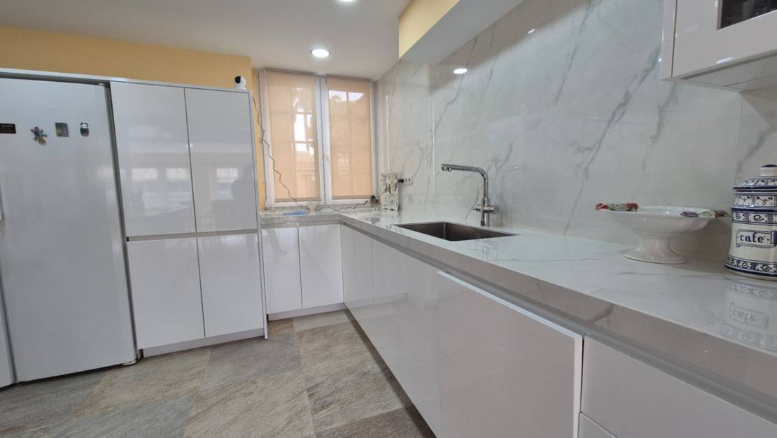 Sale - Villa - Orihuela - Orihuela Centro
