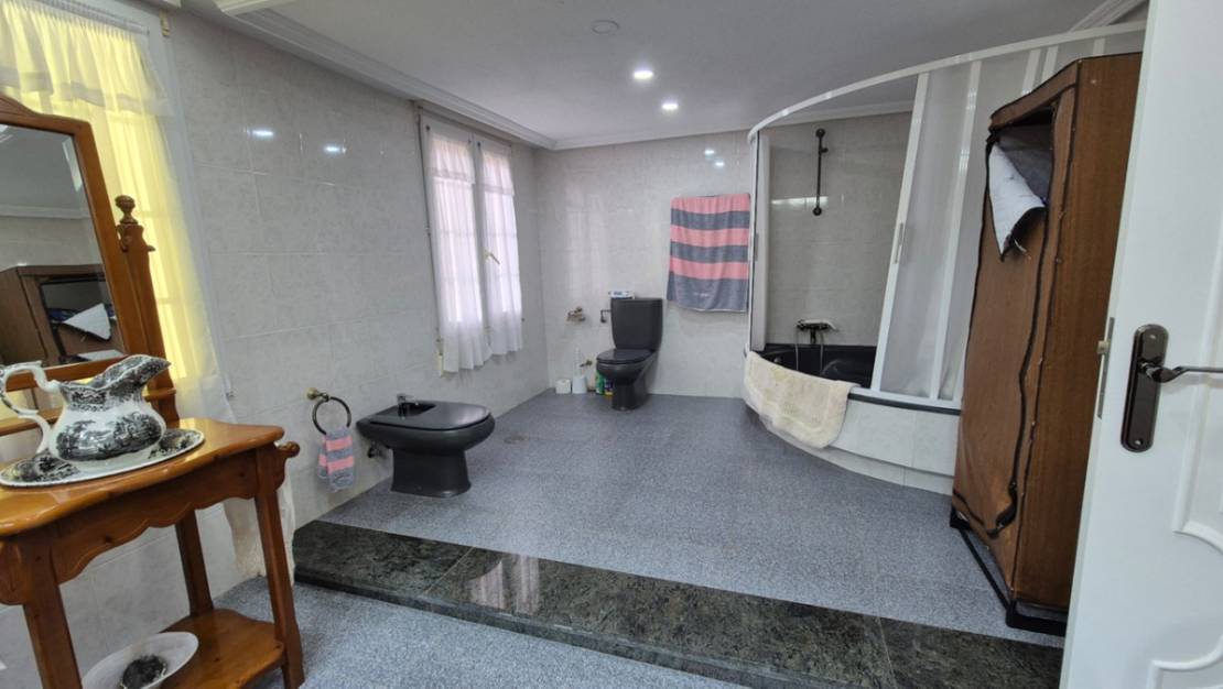 Sale - Villa - Orihuela - Orihuela Centro