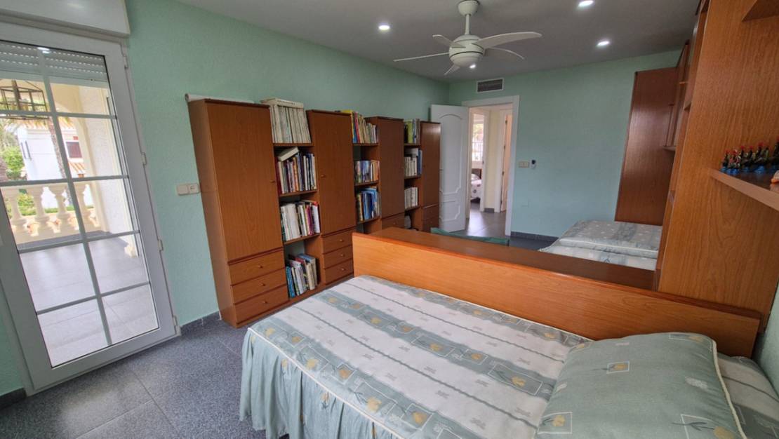 Sale - Villa - Orihuela - Orihuela Centro